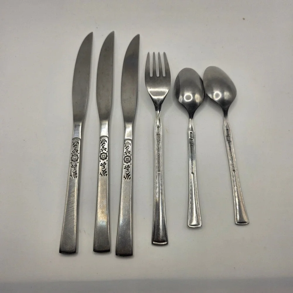 Ekco Eterna Cantina Stainless Flatware 6pc Lot‎ Floral Korea Knives Fork Spoons